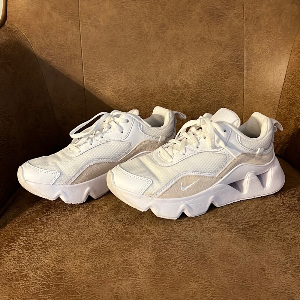 Nike RYZ